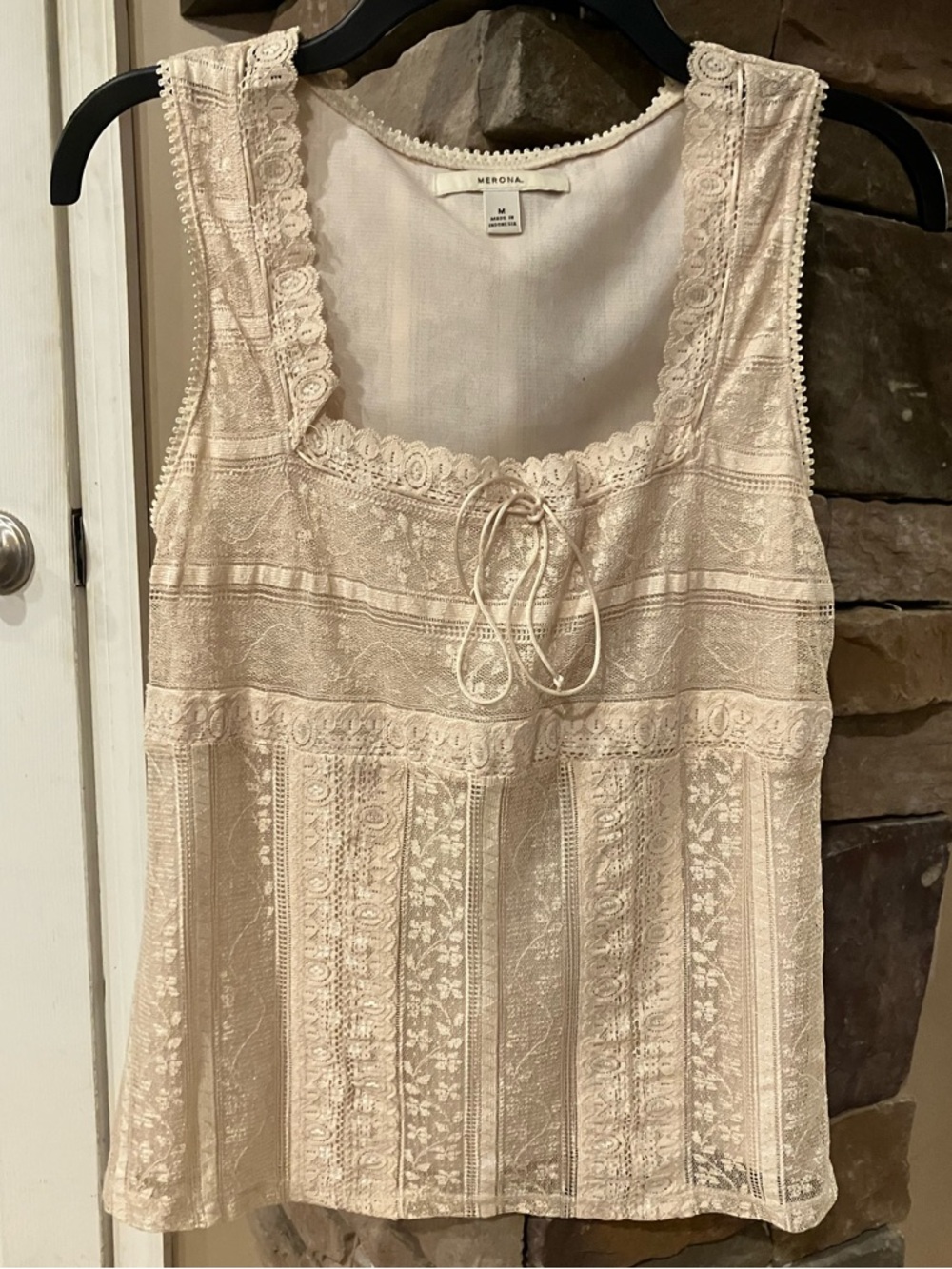 Merona lace tank top M